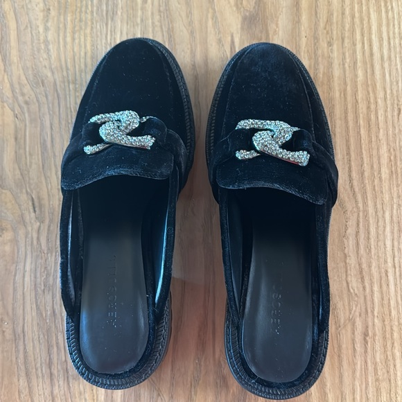 Aerosoles Velvet Clog. Size 7. Never Worn. - Picture 2 of 5